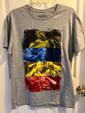 Men’s Marvel Avenger Gray Graphic Tee - Multicolor Stripe Print size M